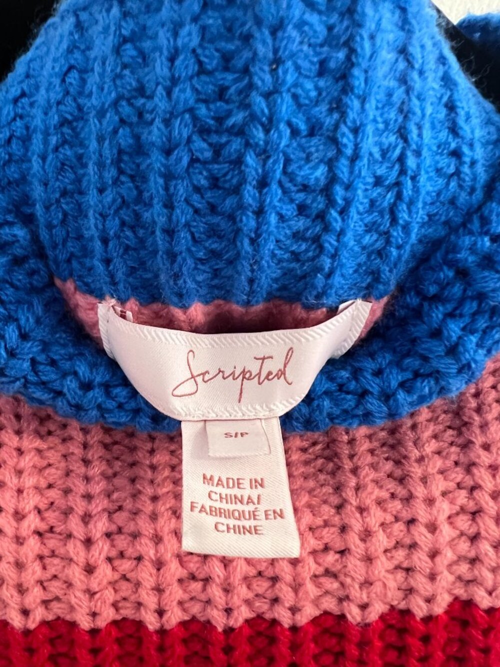 Scripted Sweater - Picture 2 of 2